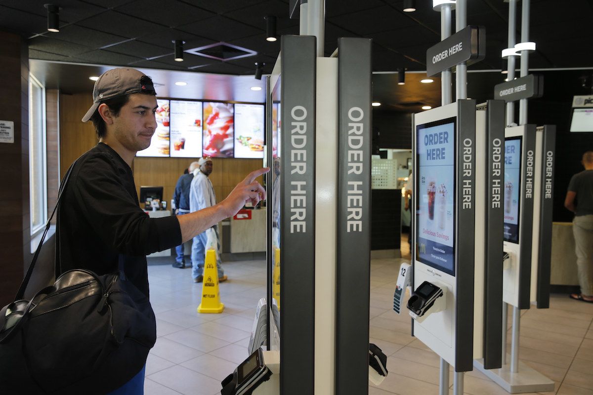 Les kiosques McDonald's sont les nouveaux caissiers