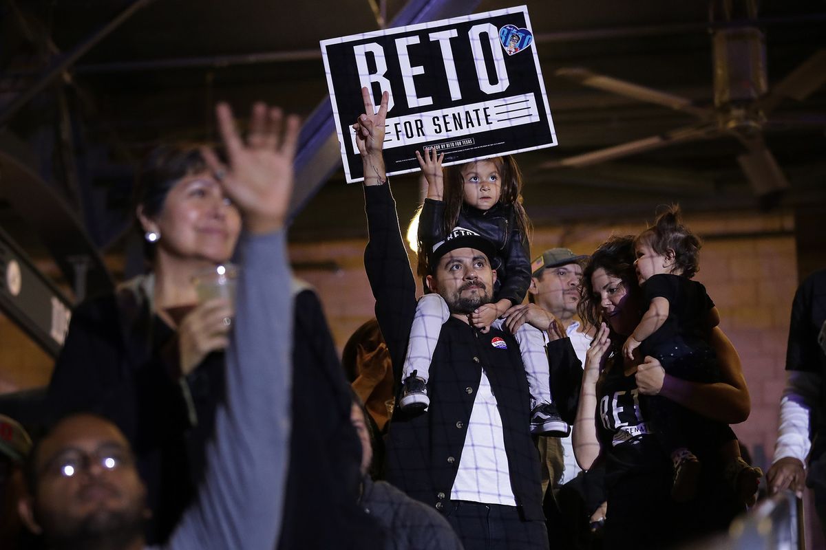 Beto O'Rourke'as pakeitė savo žinią, kad laimėtų spalvotus rinkėjus Teksase. Rezultatas gali paskatinti prezidento lenktynes.