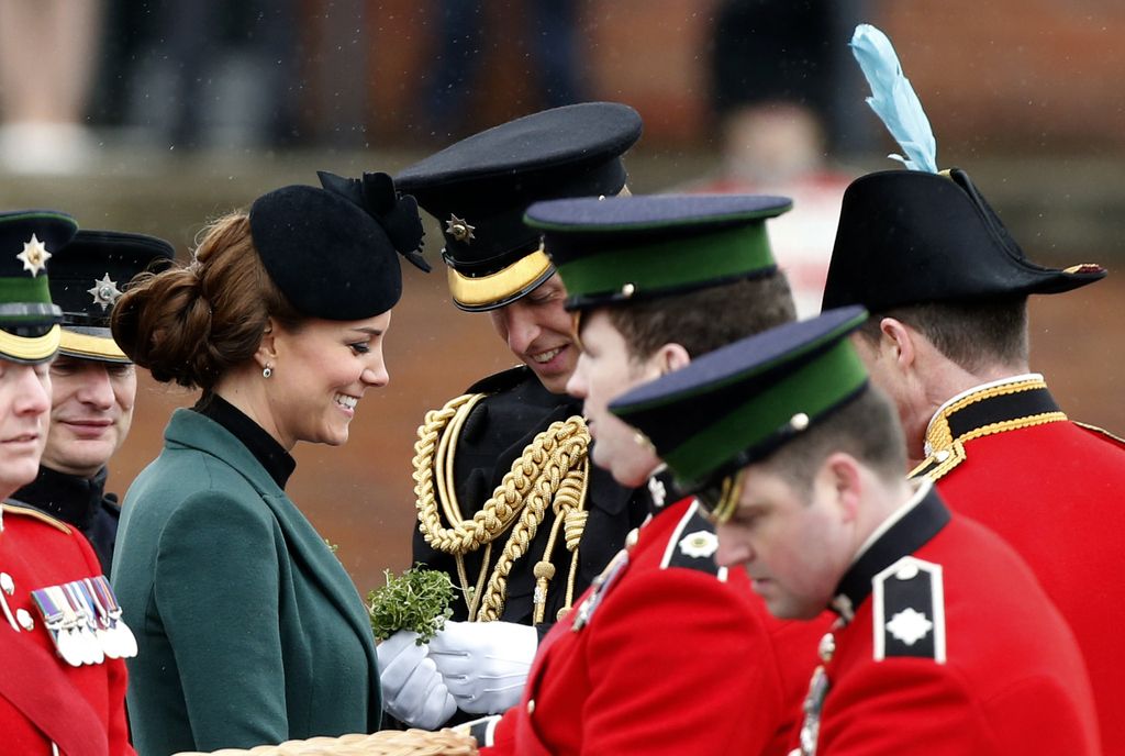 Kate Middleton et son baby bump royal célèbrent la Saint-Patrick