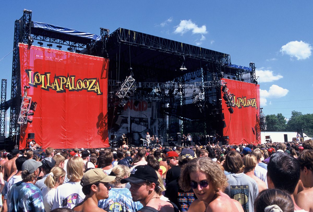 28 photos qui montrent à quel point les festivals de musique étaient intenses dans les années 90