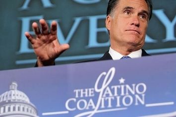 Teksasissa Romney syyttää Obamaa työttömistä latinoista