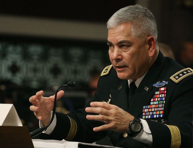 Un haut commandant américain en Afghanistan qualifie le bombardement d'un hôpital d''erreur'